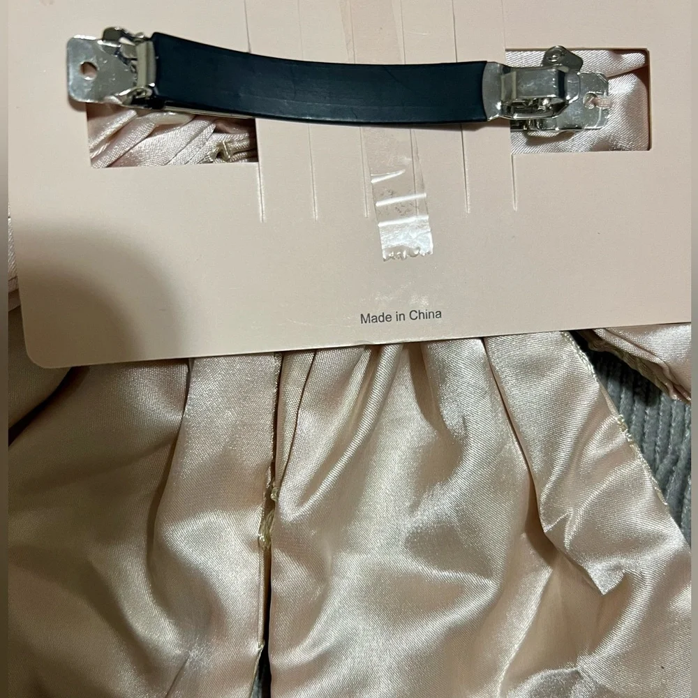 NWT Large Bow by Sincerely Jules